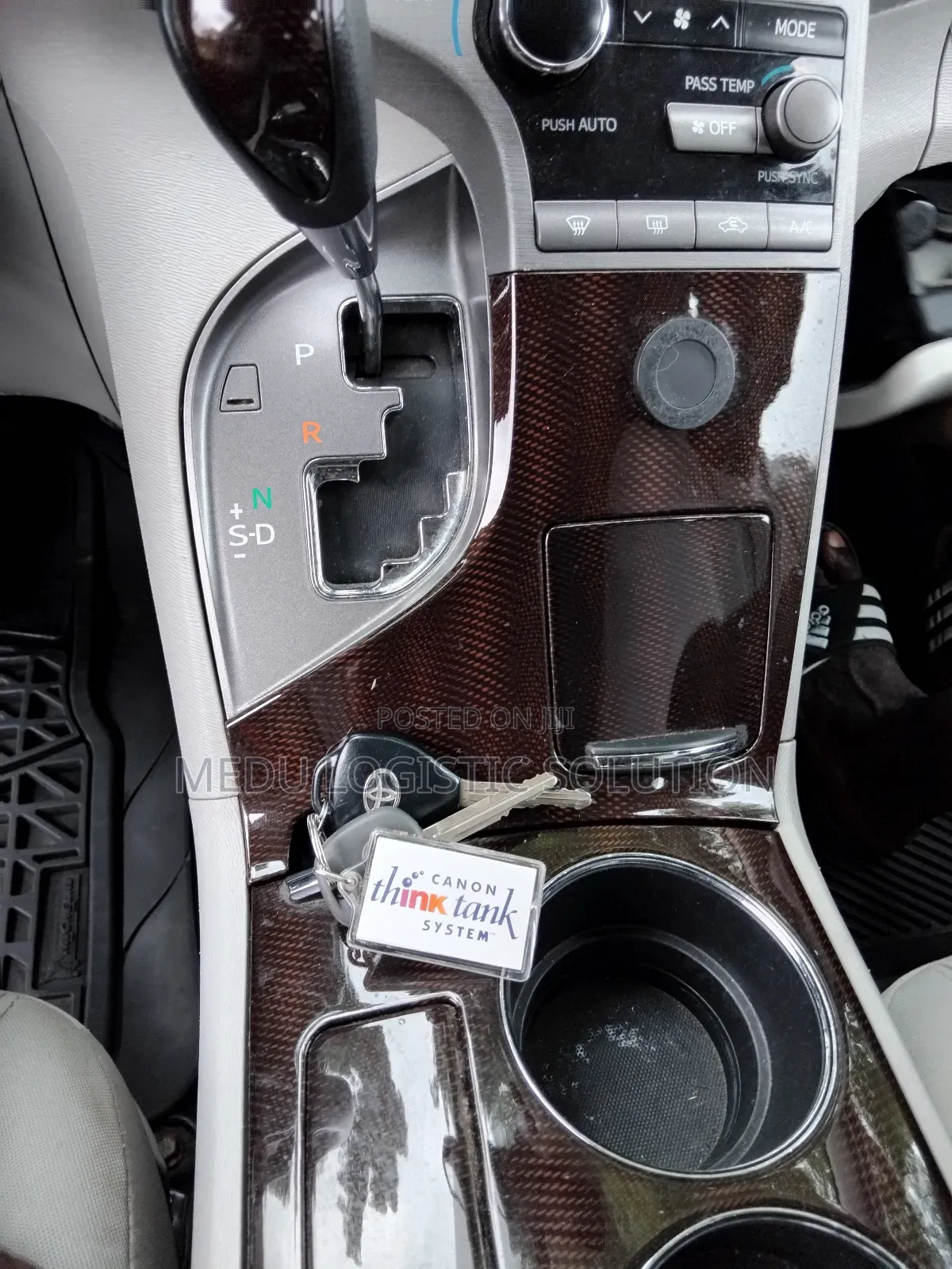 Toyota Venza AWD 2010 Black
