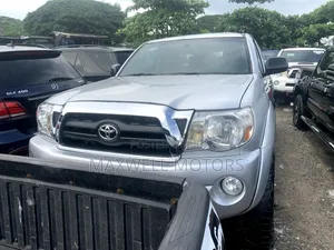 Toyota Tacoma Access Cab 2010 Silver