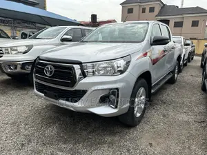 Toyota Hilux 2018 Silver