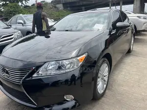 Lexus ES 2015 Black