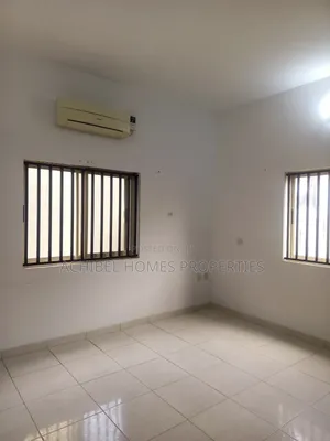 3bdrm Apartment in Lekki for rent