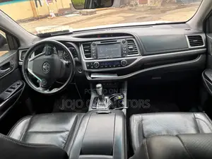 Toyota Highlander Limited 4x4 V6 (3.5L 6cyl 8A) 2017 White