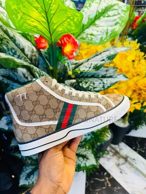 Photo - Original Quality Gucci High Top Sneakers