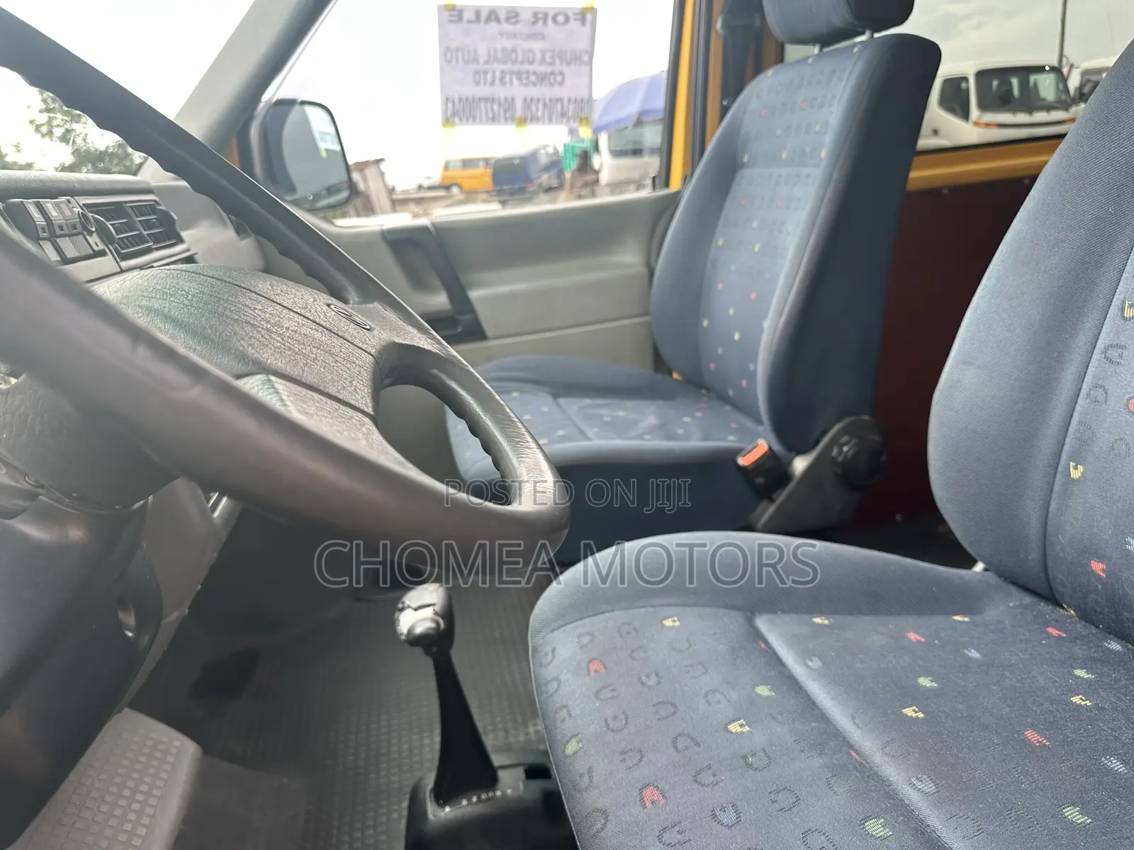 Volkswagen Transporter 2005 Yellow