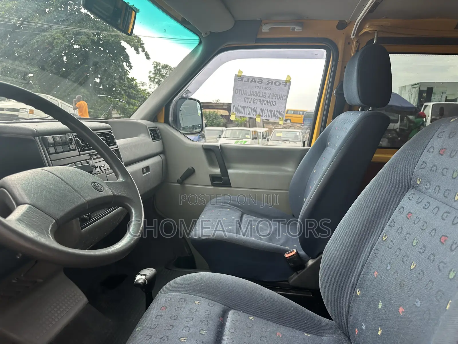Volkswagen Transporter 2005 Yellow