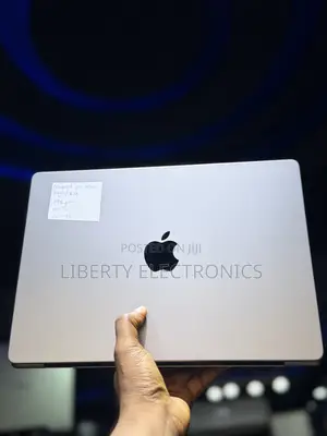 Laptop Apple MacBook Pro 2020 M1 32GB Apple M1 Pro SSD 1T