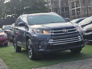Toyota Highlander 2015 Blue
