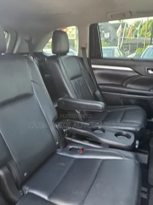 Toyota Highlander 2015 Blue