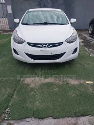 Hyundai Elantra 2012 White