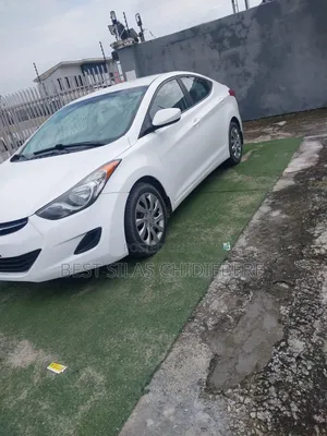 Hyundai Elantra 2012 White