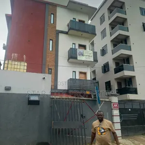 3bdrm Apartment in Ikeja GRA for sale