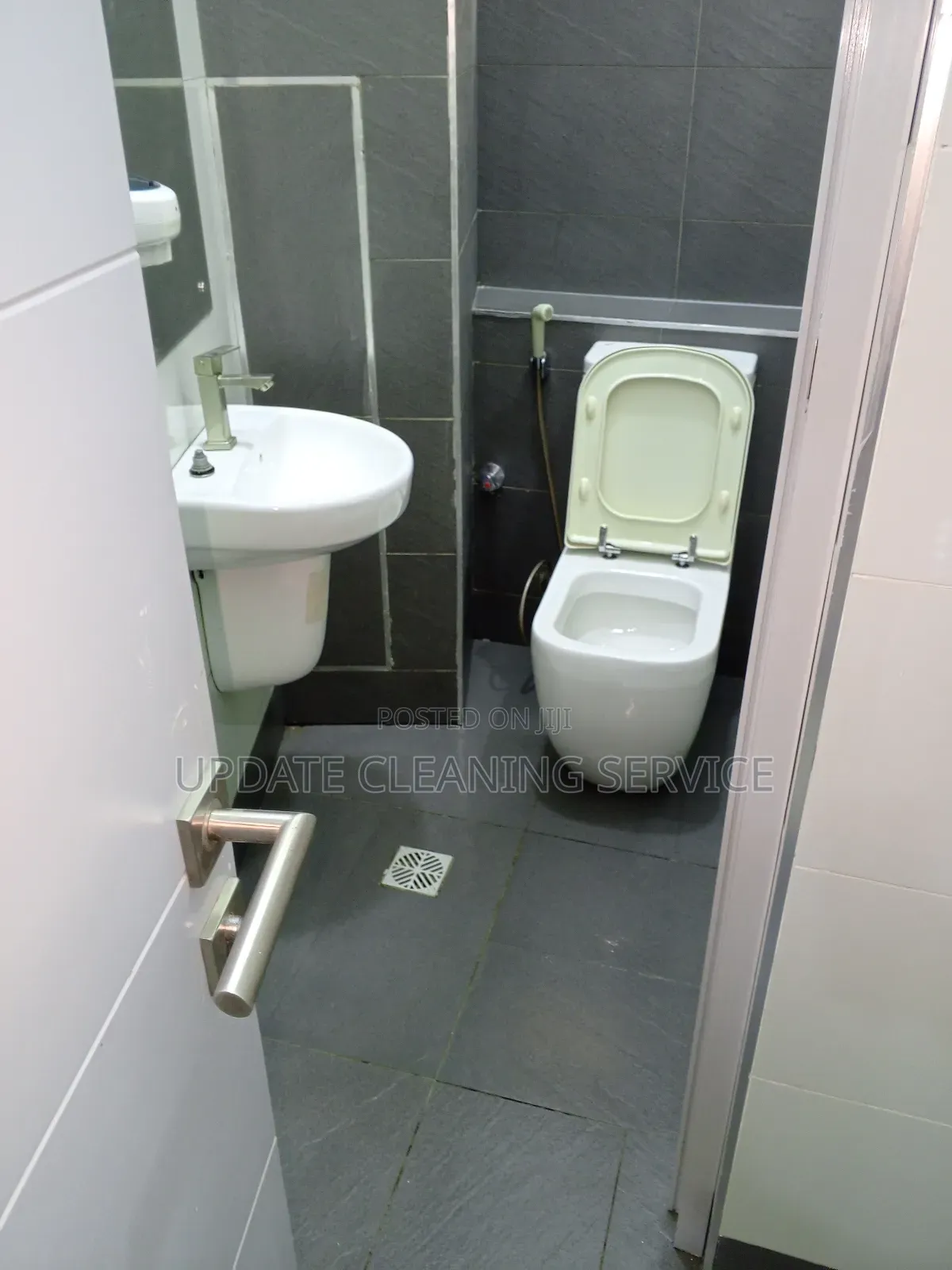 Commercial Post Construction Cleaning Services