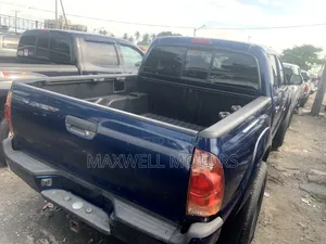 Toyota Tacoma Access Cab 2010 Blue