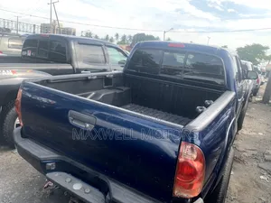 Toyota Tacoma Access Cab 2010 Blue