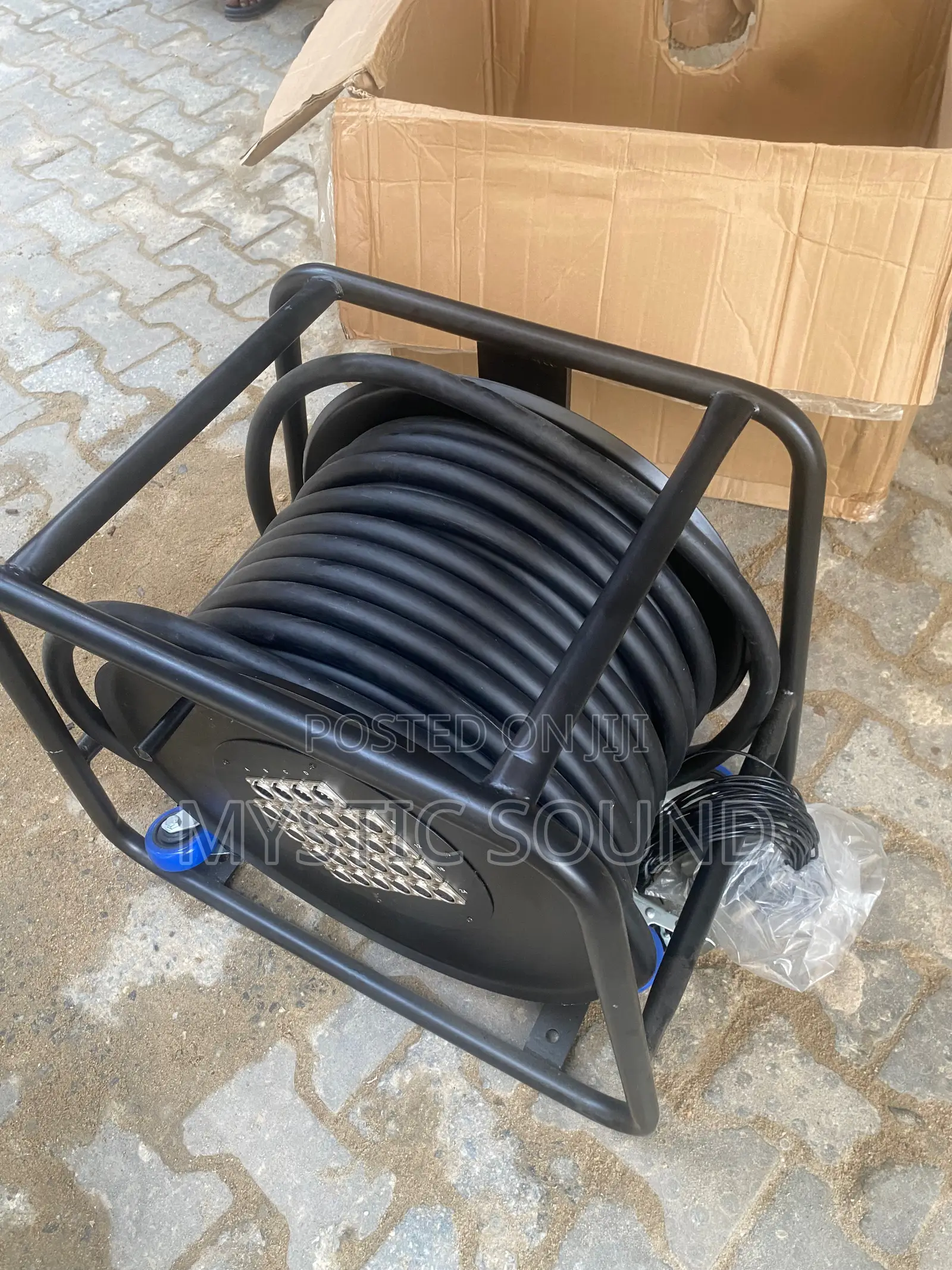 24/32/4r.Channels Audio Link / Snake Cable