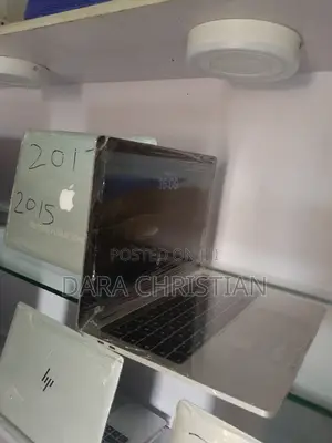 New Laptop Apple MacBook 2019 8GB Intel Core I5 SSD 128GB