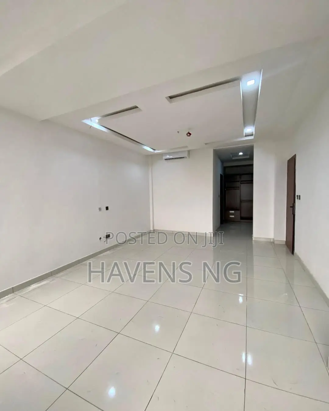 4bdrm Apartment In Ikate For Sale