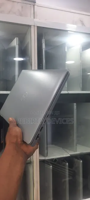 Laptop Dell Latitude 5440 16GB Intel Core i5 SSD 256GB