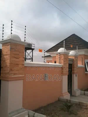Solar Powered Electric Fence