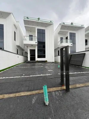 5bdrm Duplex in Chevron Drive, Lekki for sale