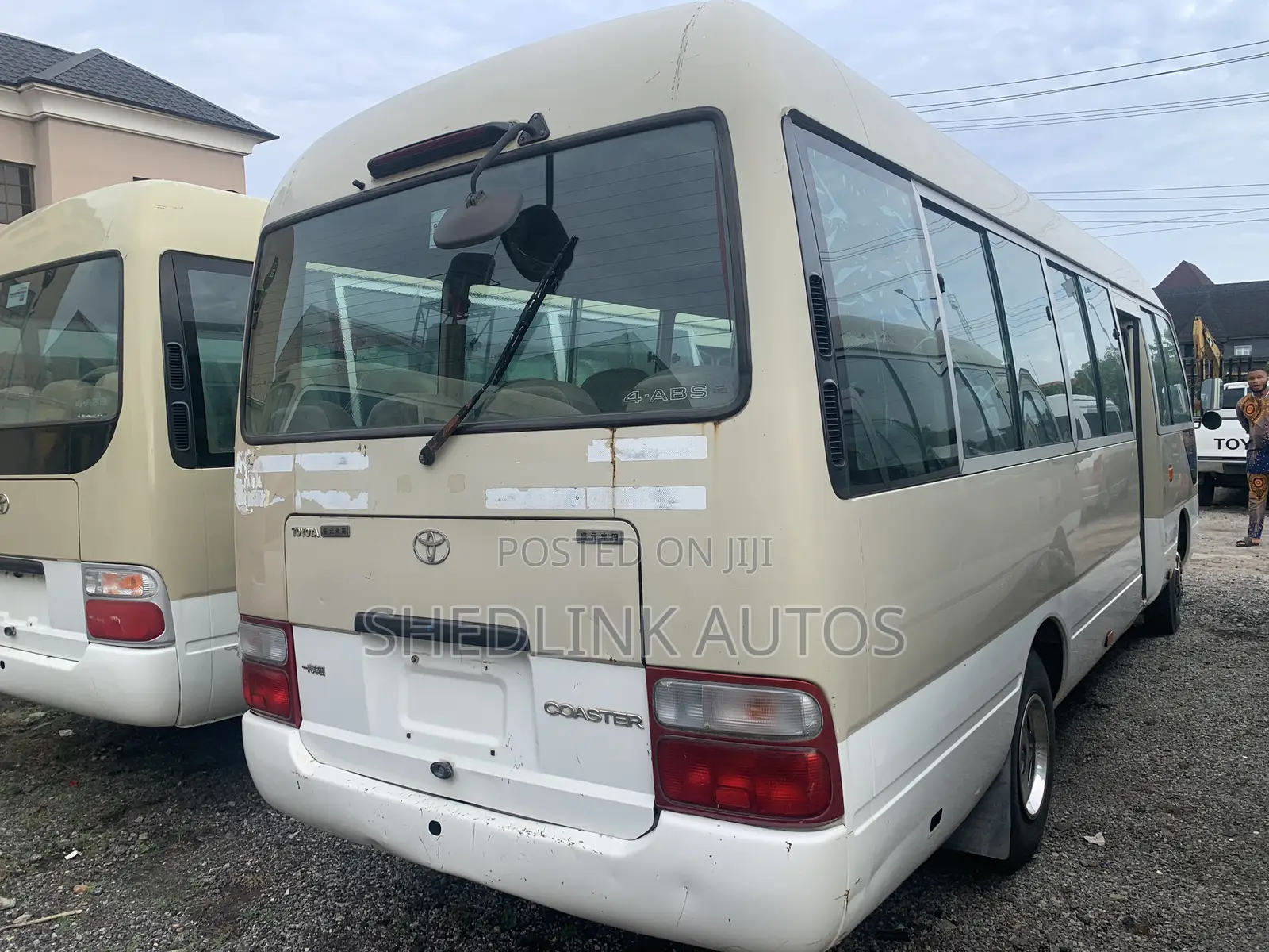 Toyota Coaster 2018