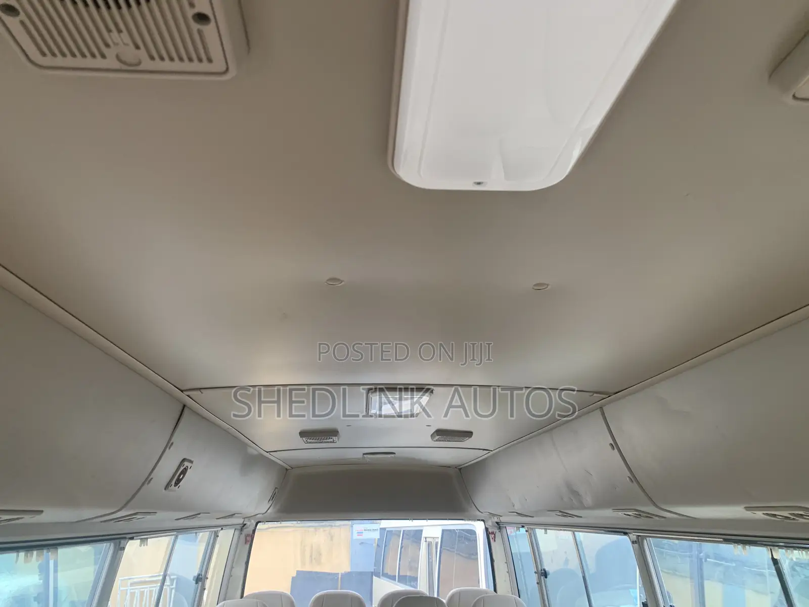 Toyota Coaster 2018