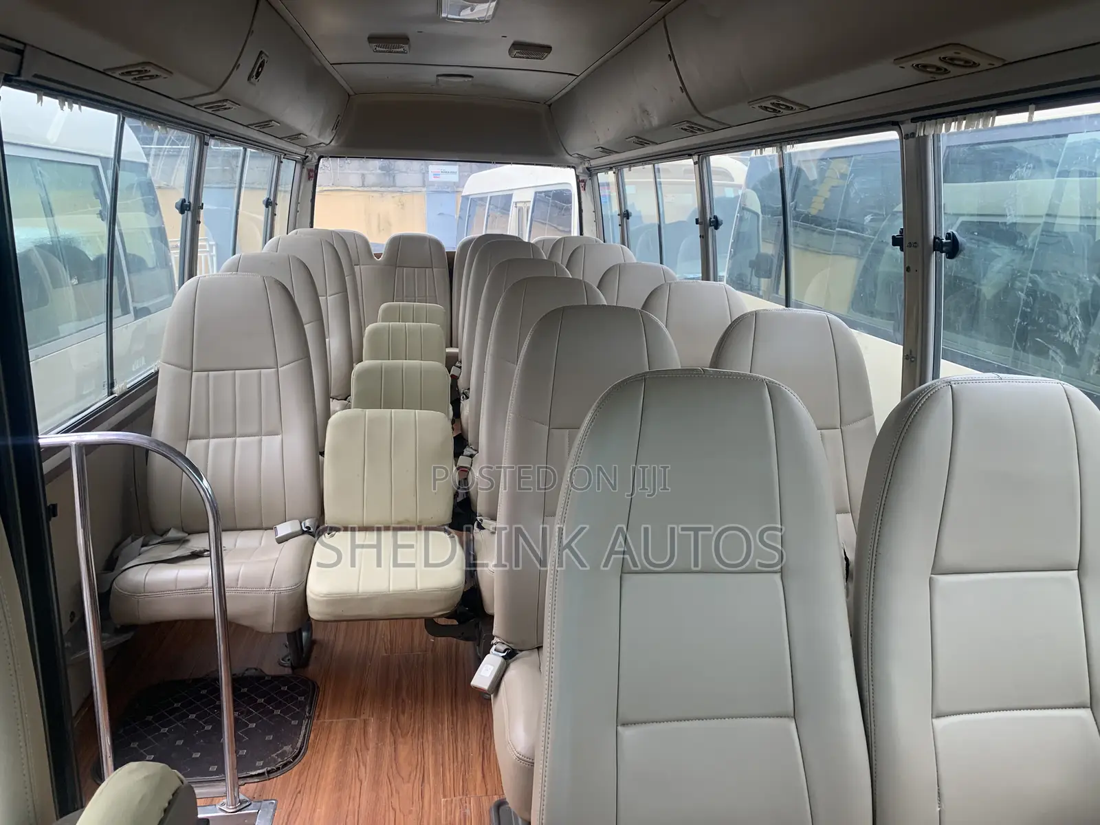 Toyota Coaster 2018