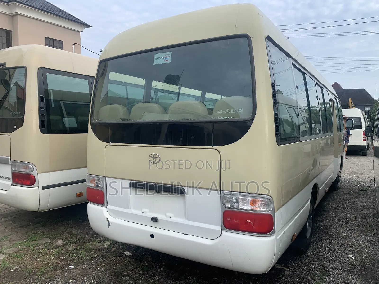 Toyota Coaster 2018