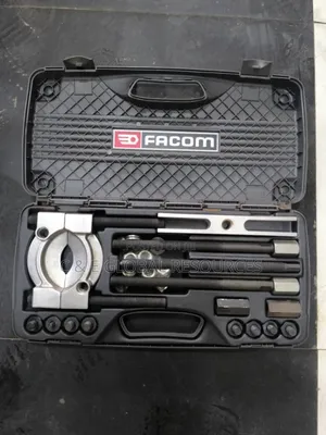 Facom Bearing Puller Set