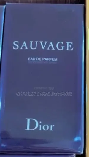 Photo - This Is a Luxury Perfume Sauvage Doir