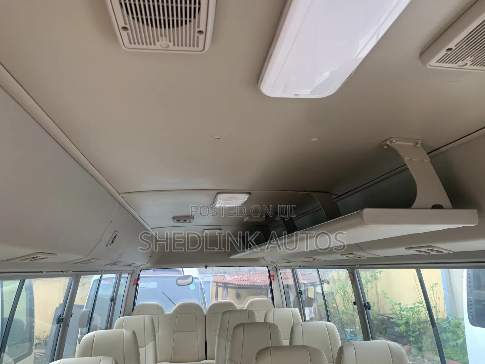 Toyota Coaster 2018