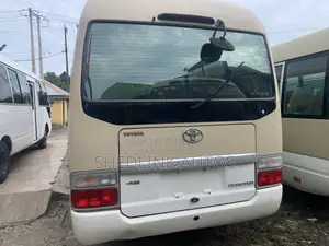 Toyota Coaster 2018
