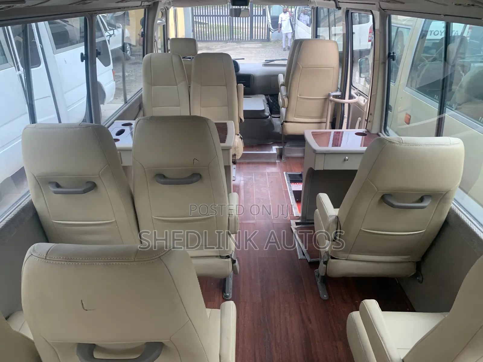 Toyota Coaster 2018