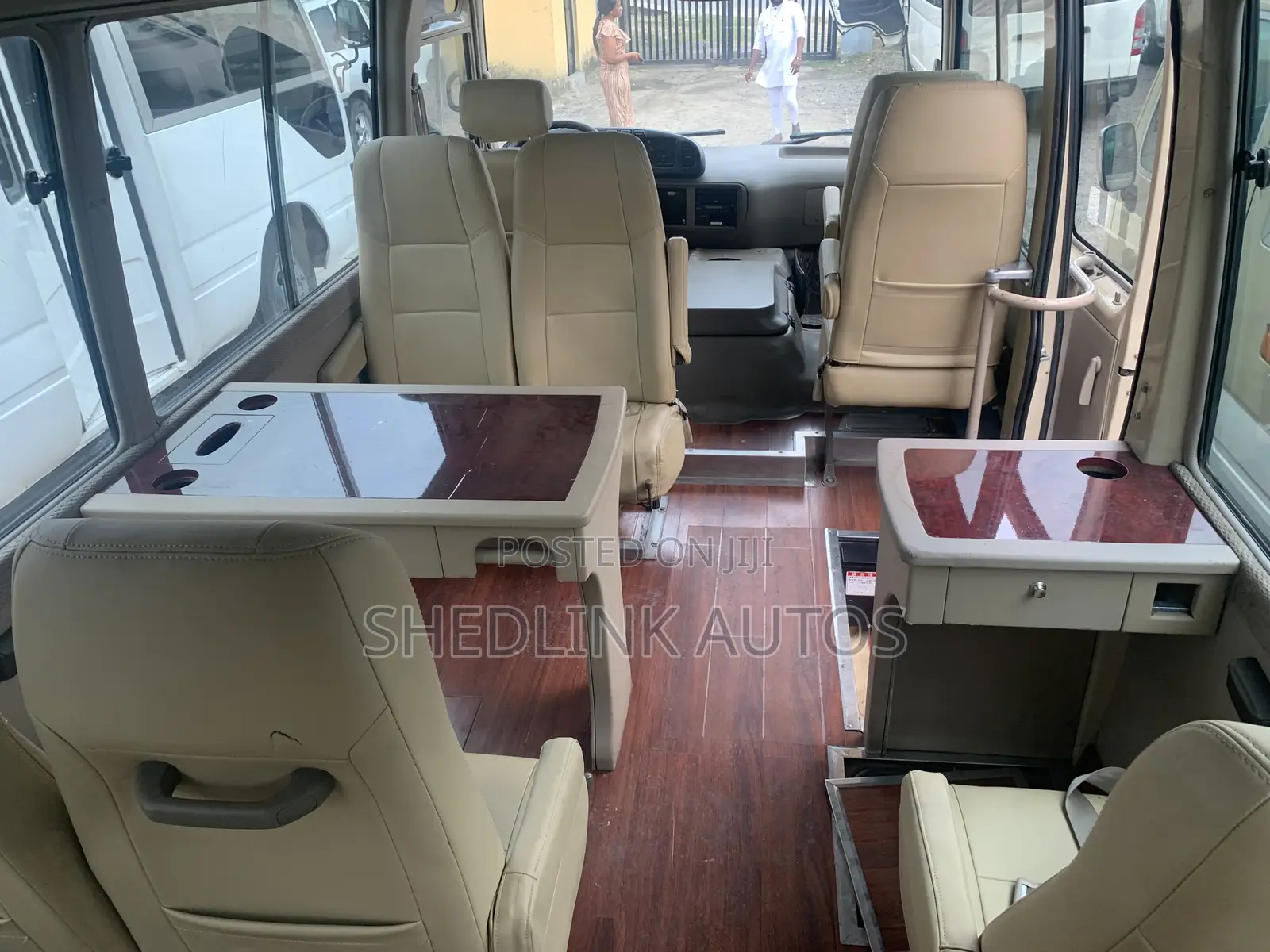Toyota Coaster 2018