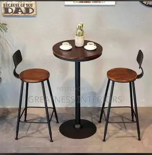 Top Notch Barstool and Cocktail Table