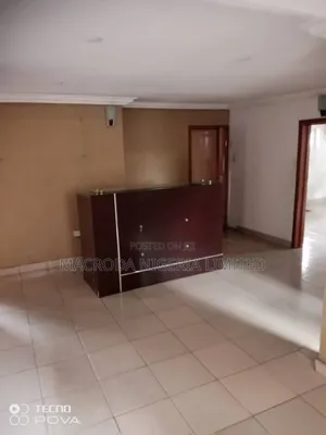 3bdrm Block of Flats in Ikeja for rent