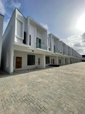 4bdrm Duplex in Lekki for sale