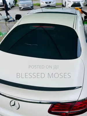 E Class 2020 Couple Back Glass