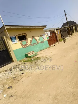 4bdrm Bungalow in Andrew Osaigbovo, Ado-Odo/Ota for sale