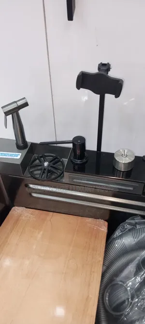 Luxury Kitchen Sink With Phone Stand