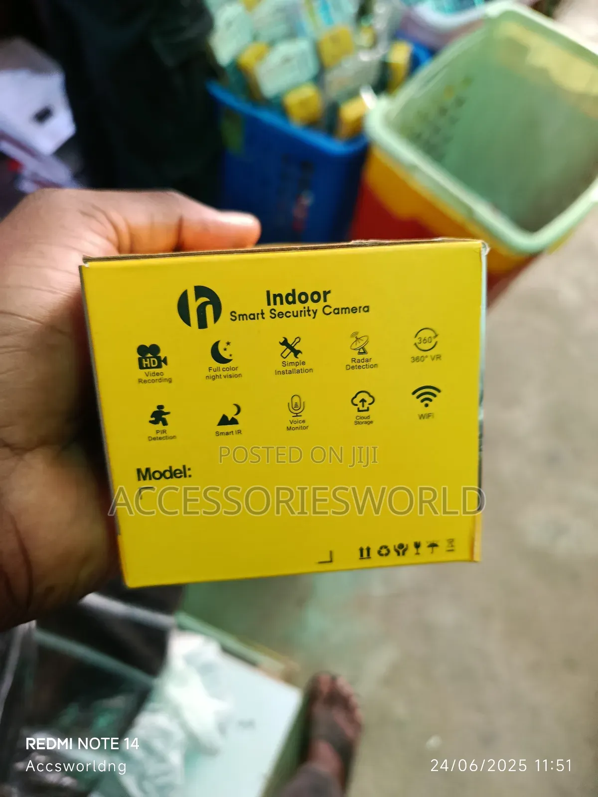 Indoor E27 Screw-in Smart Camera