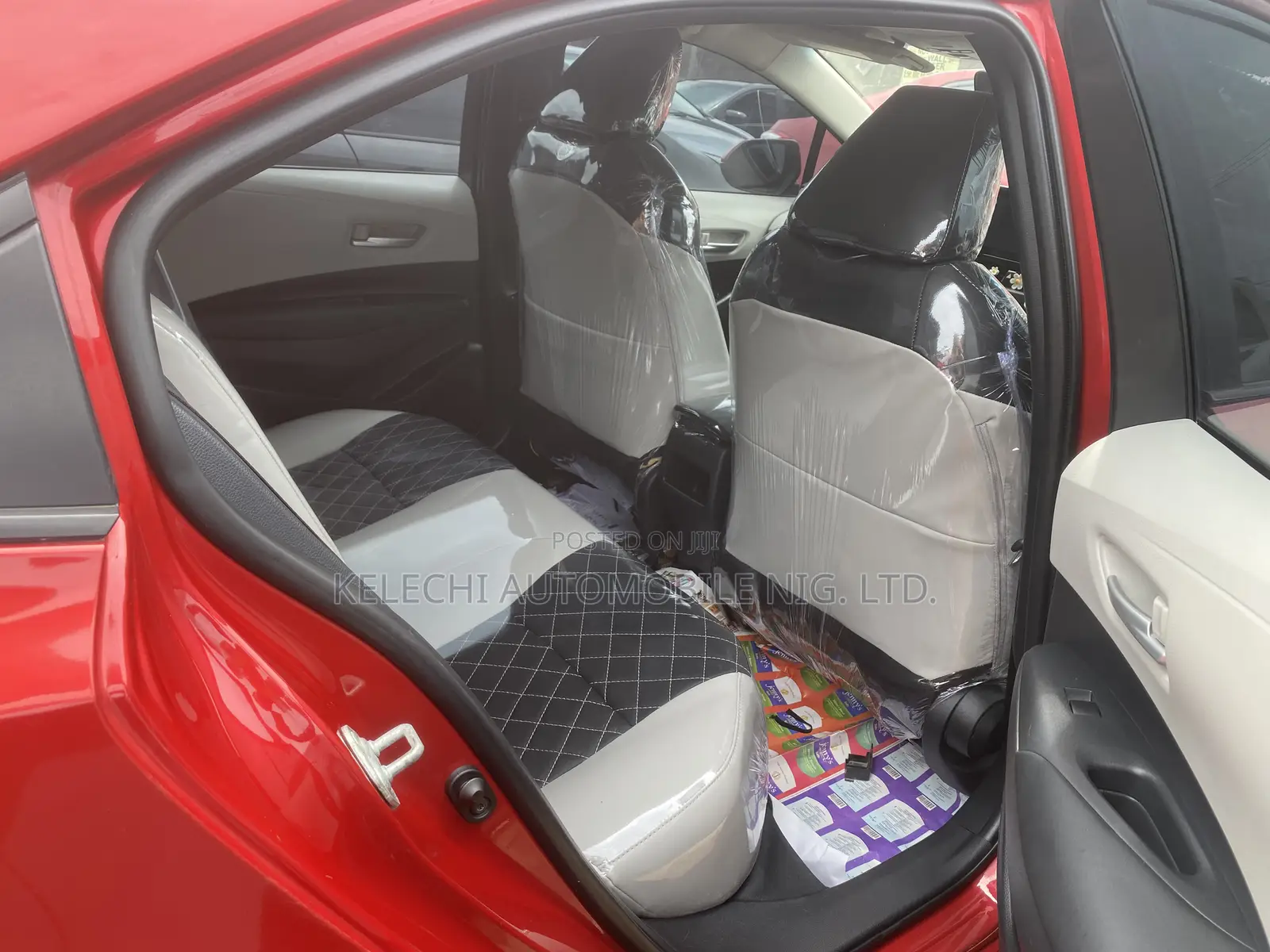 Toyota Corolla LE 2021 Red