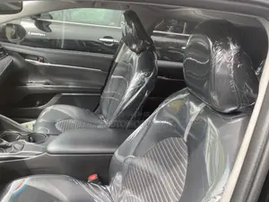 Toyota Camry SE FWD 2020 Black