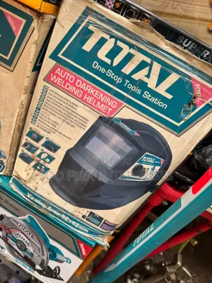 Photo - Total Auto Darkening Industrial Welding Helmet⛑