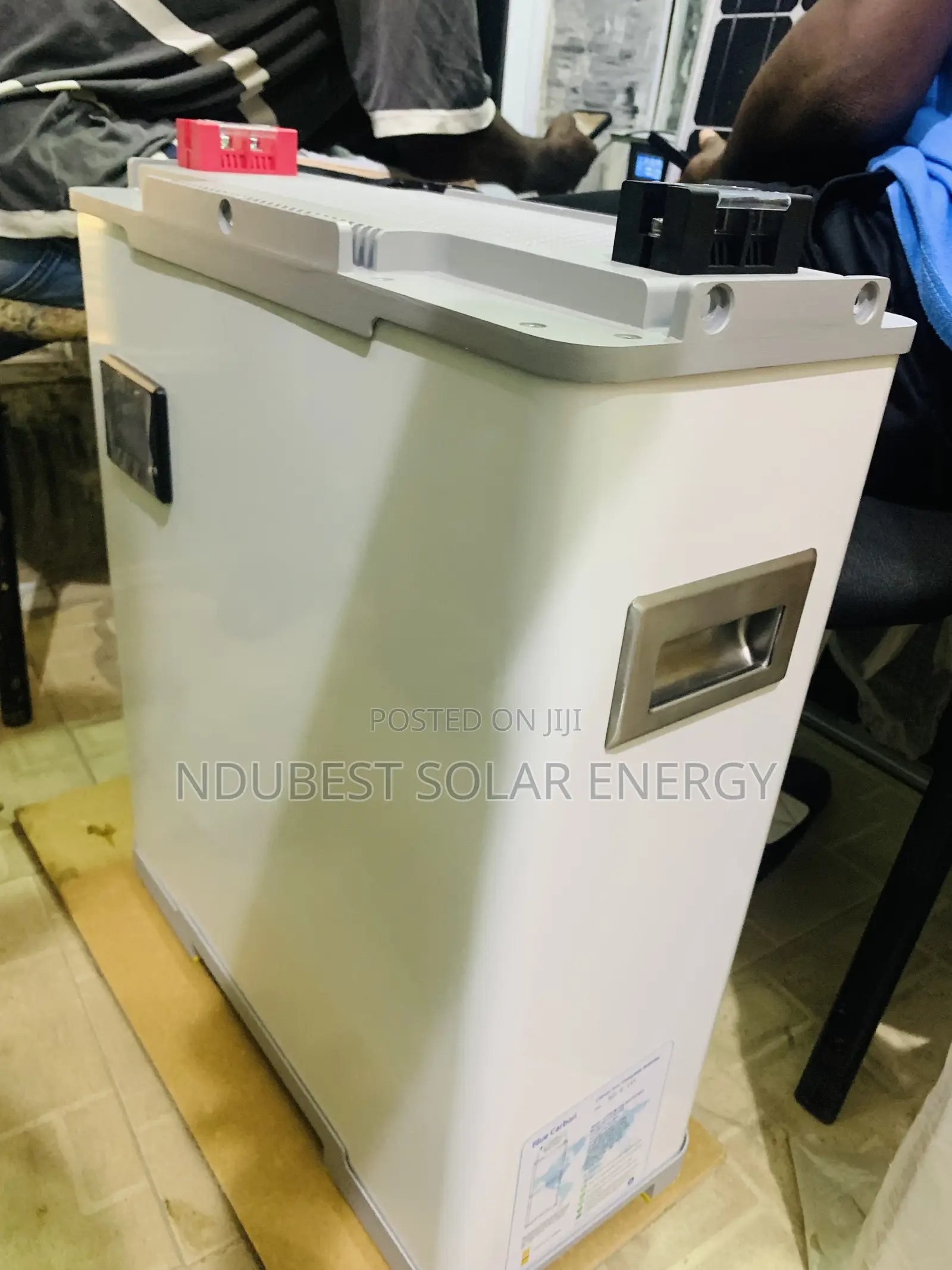 7.5kwh 24v Blue Carbon Lithium Ion Batteries