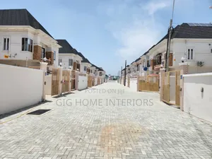 5bdrm Duplex in Ikota Gra for sale