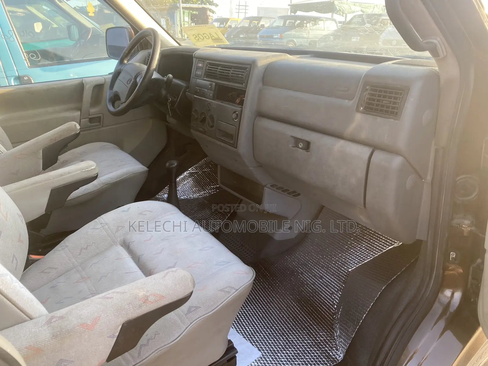Volkswagen Transporter 2005 Brown
