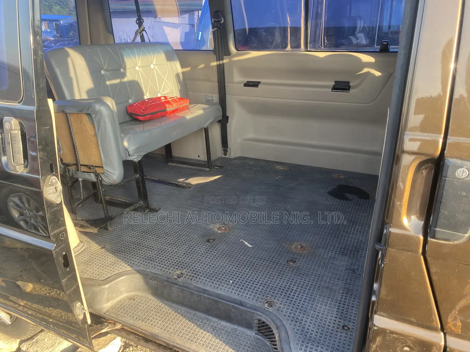 Volkswagen Transporter 2005 Brown
