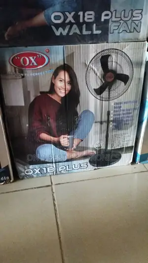 Ox Plus 18 Inches Plastic Standing Fan