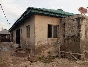 2bdrm Block of Flats in Orimerunmu, Obafemi-Owode for sale